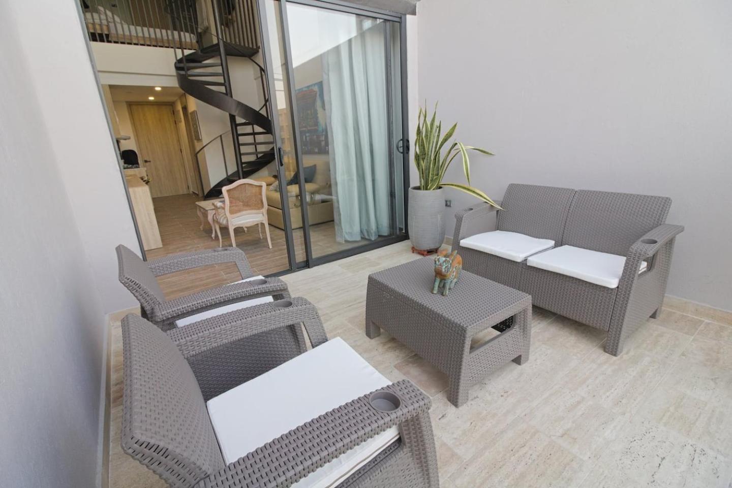 Brand-new Luxury Loft In Old *